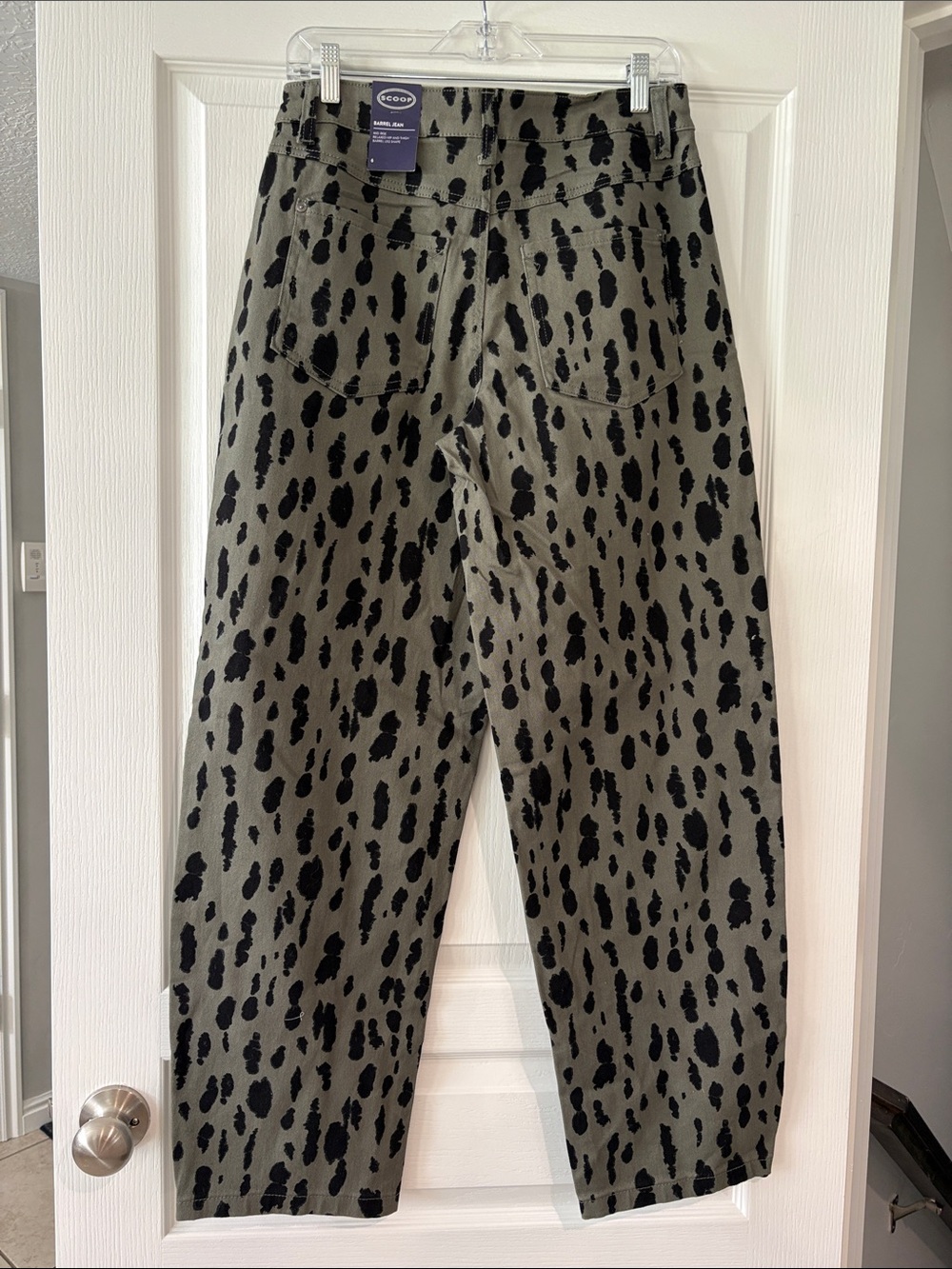Patterned Olive Green Barrel Jeans with Black Spot Print - Picture 4 of 4